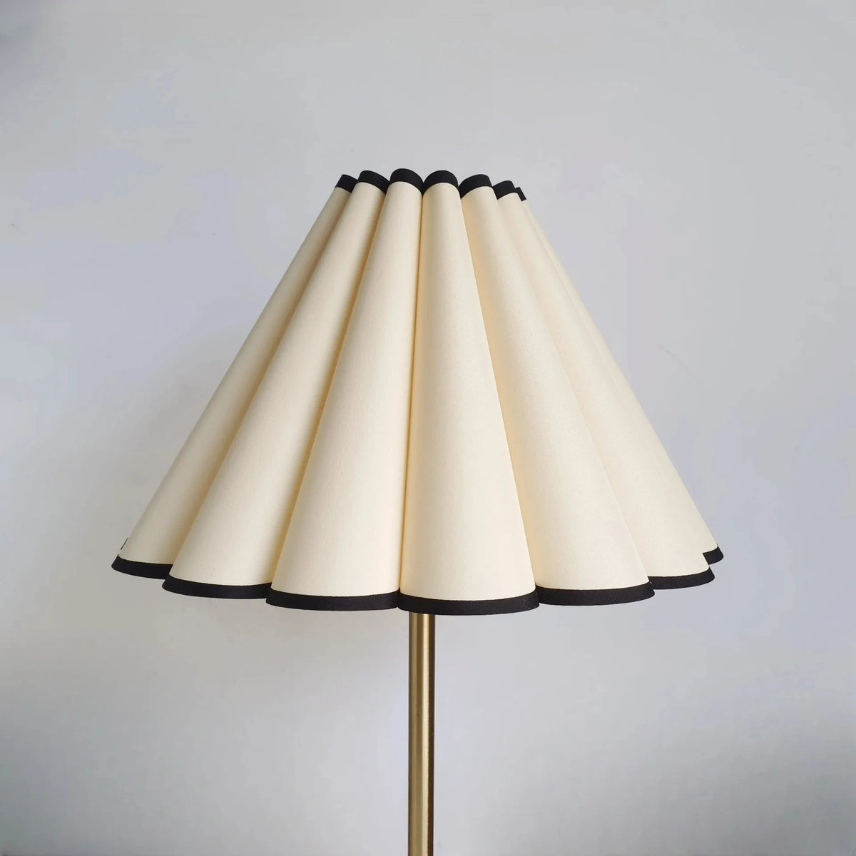 Abat-jour Pétale Tissu Douceur Lumineuse